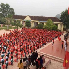 Áo cờ đỏ sao vàng trường tiểu học Minh Sơn